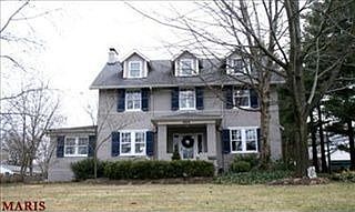 1st image of 464 W Lockwood Ave