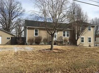 1404 Schilling Ave, Belleville, IL 62221