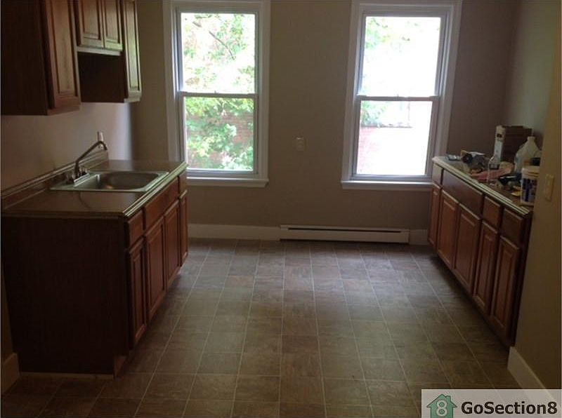 2nd image of 34 Warriner Ave