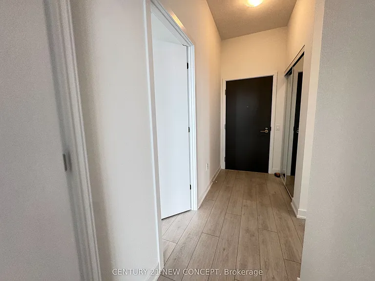 5858 Yonge St #LPH08 — Photo 13