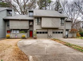 1066 Creatwood Cir SE, Smyrna, GA 30080
