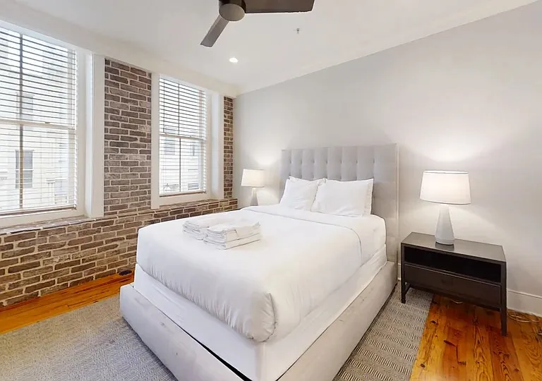 288 King St #201 — Photo 6