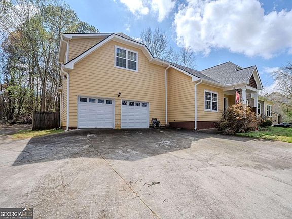 2nd image of 4050 Old Fairburn Rd