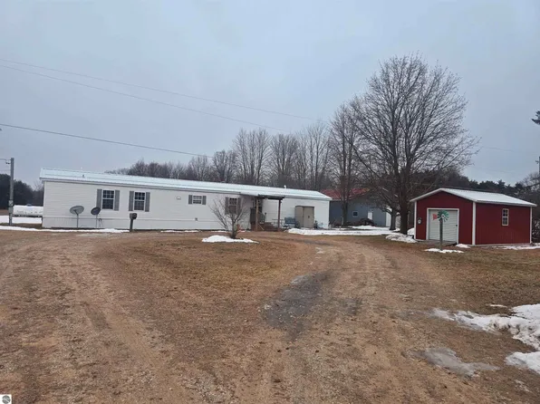 10210 Monroe Rd, Elwell, MI 48832