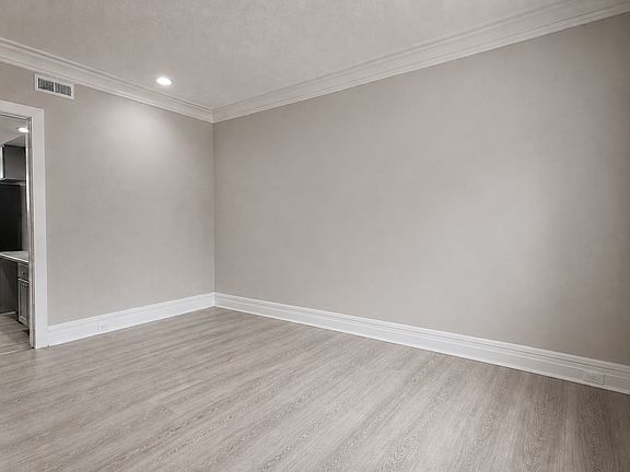 5th image of 7556 Byron Pl #2E