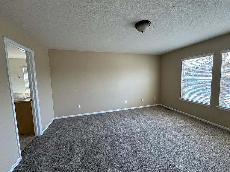 10962 Timber Ridge Ln — Photo 12