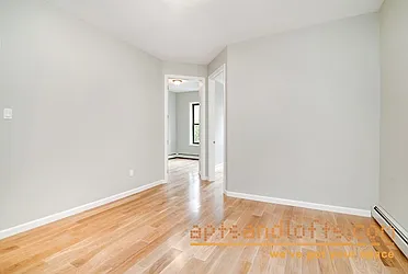 Rented by aptsandlofts.com