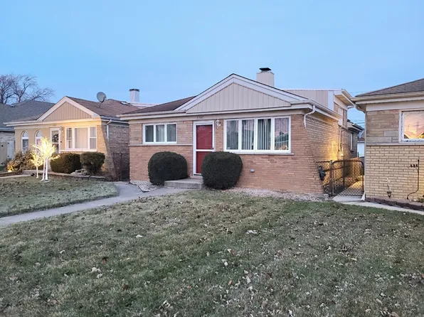7741 Parkside Ave, Burbank, IL 60459