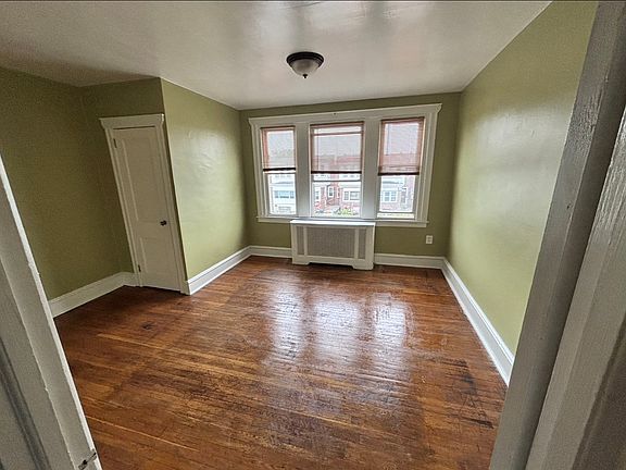 5th image of 133 W Grange Ave Floor 2