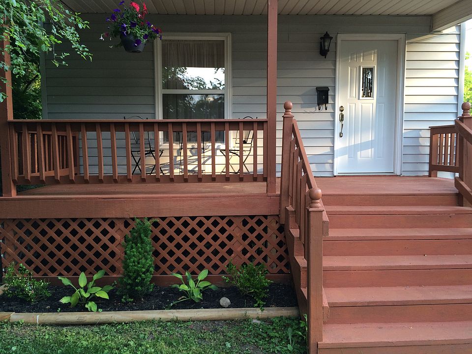 1st image of 401 Grace St