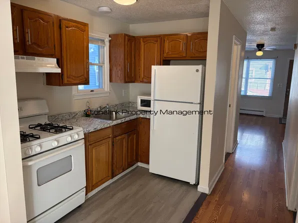 104 Sisson St, Providence, RI 02909