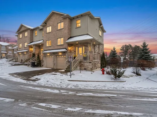 376 Blake St Unit 21, Barrie, ON L4M 1L3