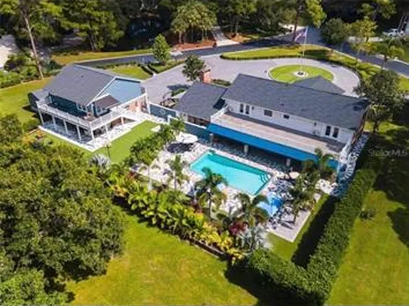 3970 Berlin Dr, Sarasota, FL 34233