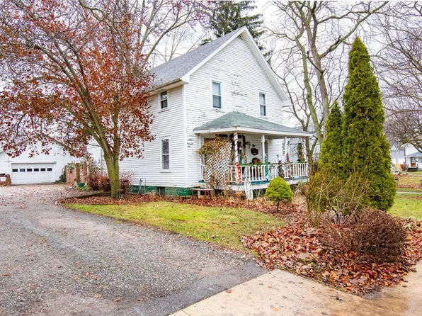 552 N Hartman St, Nappanee, IN 46550