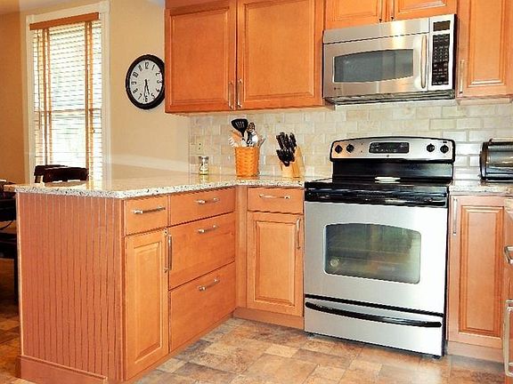 5th image of 2926 Portsmouth Ave #2