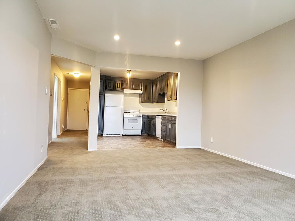 1st image of 550 26th Ave #4