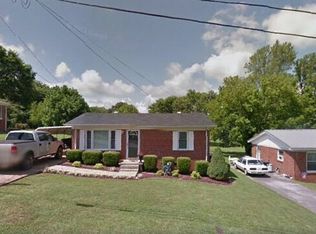 129 E Frank Boyd St, Waynesboro, TN 38485