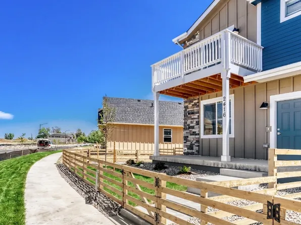 2416 Heyworth Ln, Fort Collins, CO 80524