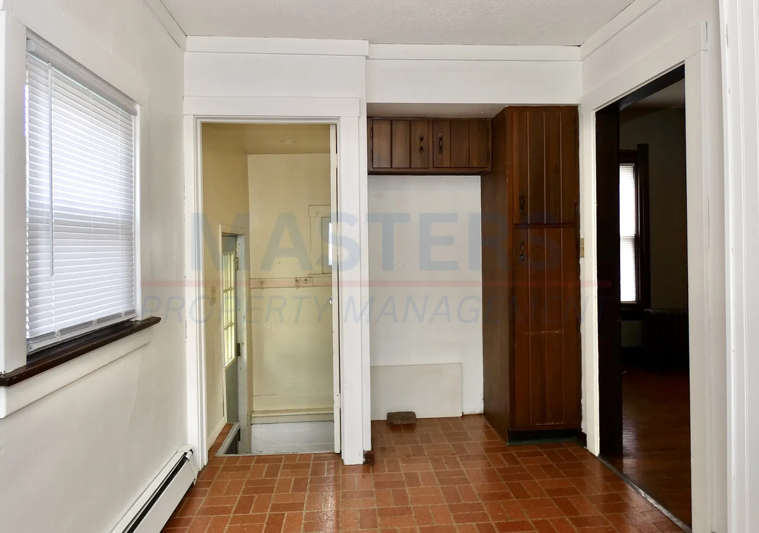 1506 South Avenue — Photo 4