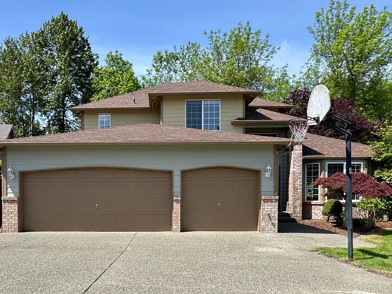 751 Bremerton Pl NE — Photo 1