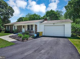 217 Oak Hollow Ct, Pasadena, MD 21122