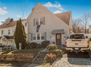 34 Kinross Pl, Yonkers, NY 10703