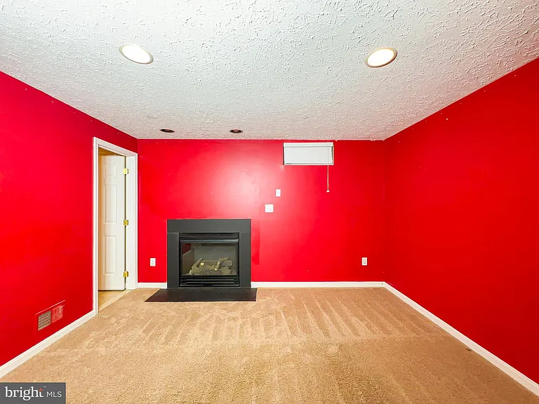 4826 Buxton Cir — Photo 11