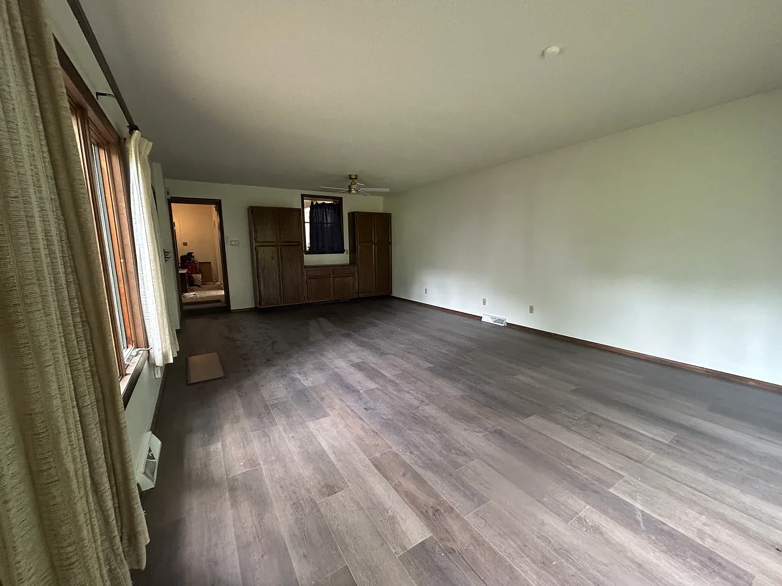 3 bed, 2.5 bath, 2771 sqft, $2,395 — Photo 4