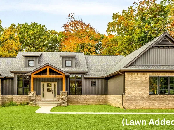 7877 Donegal Ct, Fenton, MI 48430