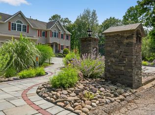 7 Stonewall Ct, Warwick, NY 10990