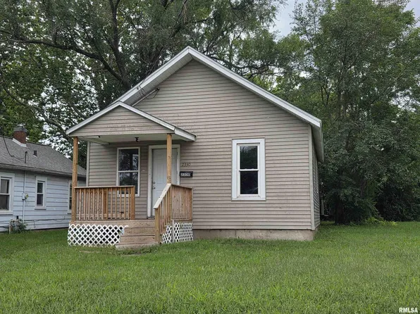 2330 W Antoinette St, Peoria, IL 61605