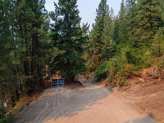 2nd image of 1824B Highway 25 N