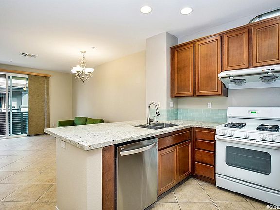 5th image of 16916 Hutchins Lndg Unit 80