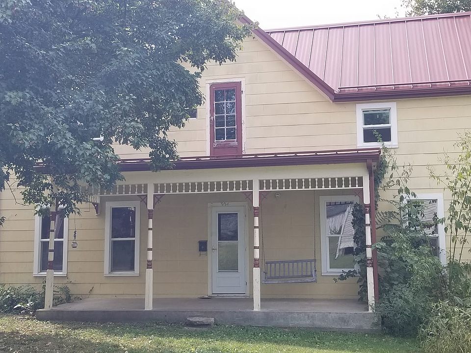 1st image of 304 Columbia St