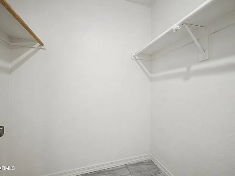 8563 W Mission Ln — Photo 14