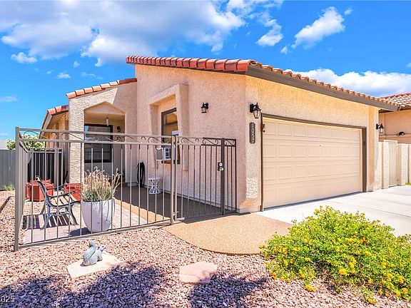 3rd image of 1057 Neil Armstrong Cir