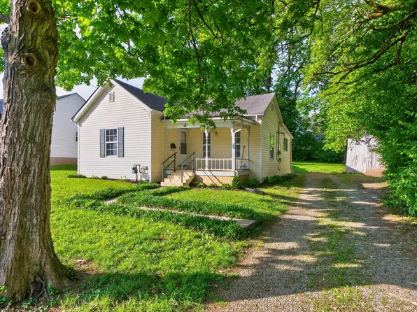 130 Saint Clair St, Versailles, KY 40383