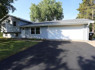13908 Quinn St NW, Andover, MN 55304