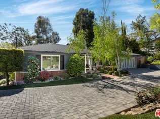 1356 Journeys End Dr, La Canada Flintridge, CA 91011