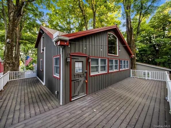 266 Sylvan Lake Rd #B-19, Hopewell Junction, NY 12533