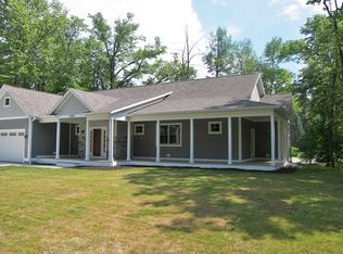 17655 Penny Ln, New Buffalo, MI 49117