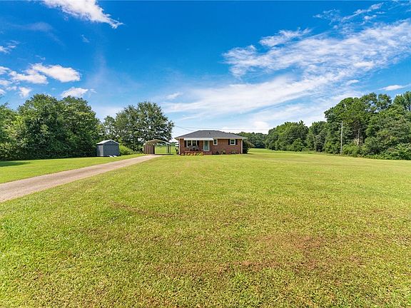 5th image of 104 Knowlandwood Cir