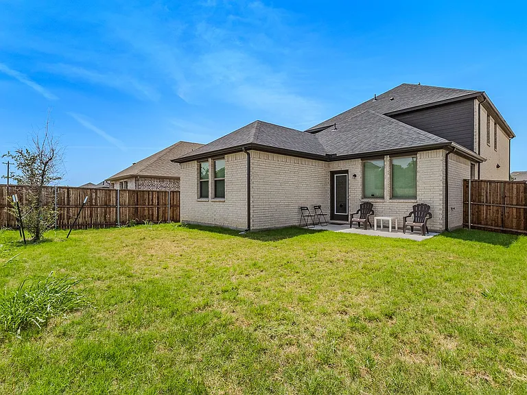 706 Melody Hill Dr — Photo 32