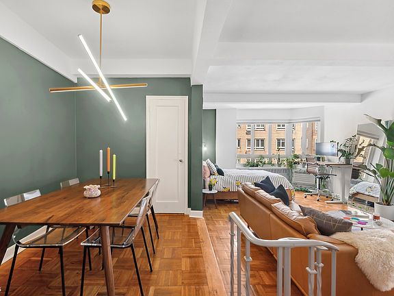 5th image of 333 W 57th St APT 714