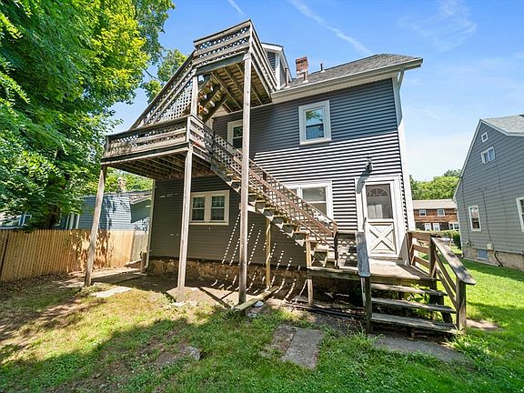 5th image of 3 Revere Ct