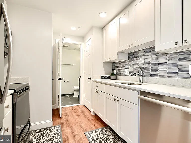 28 Allegheny Ave #2205 — Photo 8