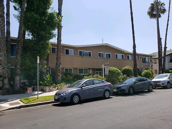 3rd image of 4462 Murietta Ave APT 9