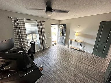 2nd image of 4335 Summerlin Dr