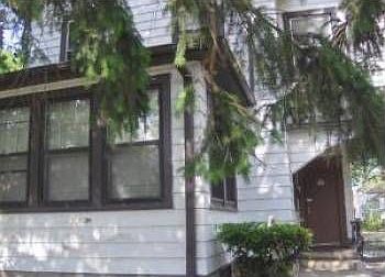 2nd image of 931 Yeoman St