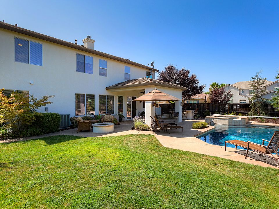 1st image of 1601 Woodleaf Cir
